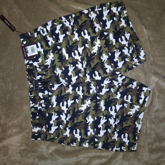 MICHAEL KORS KHAKI SHORTS CAMOUFLAGE - Picture 2 of 2